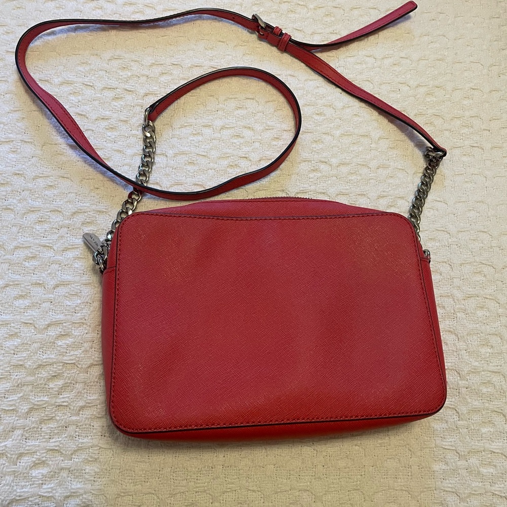 Michael Kors Coral and Light Red Crossbody‎ Bag with Chevron Design - Picture 4 of 12